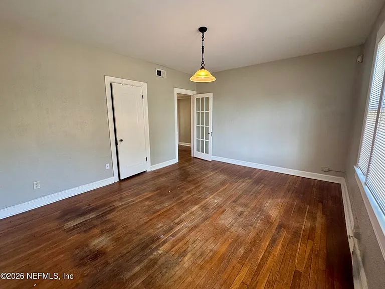2504 Park St #5 — Photo 2