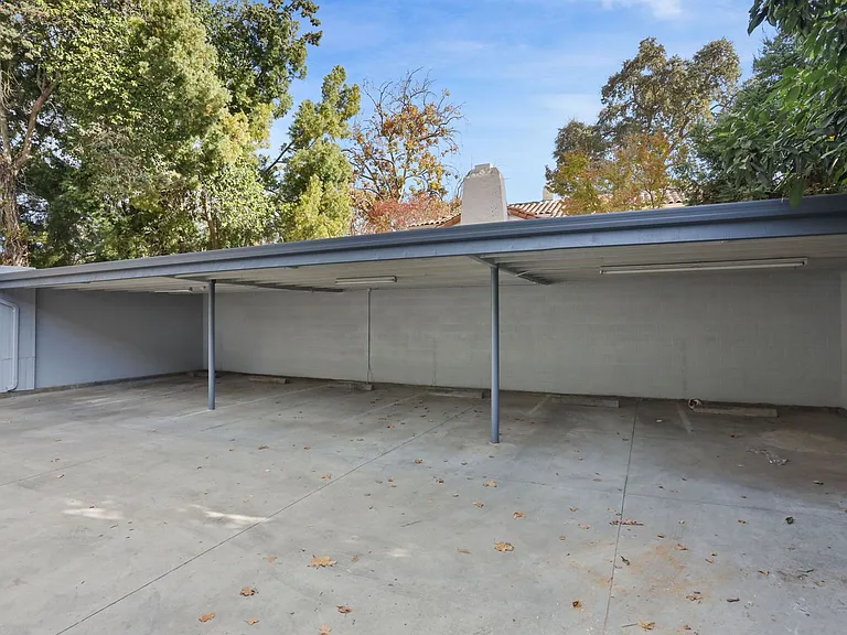 248 W Knoles Way — Photo 4