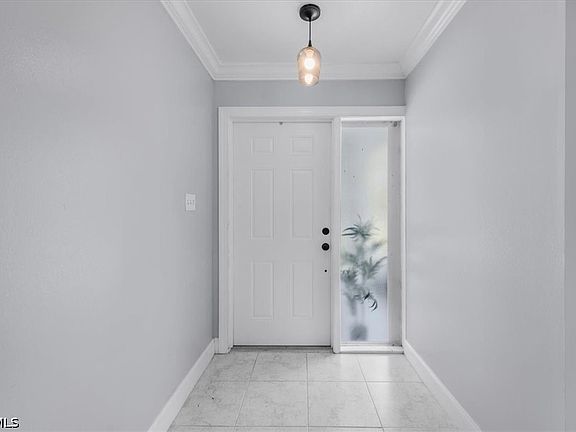 5th image of 3233 Shell Ln
