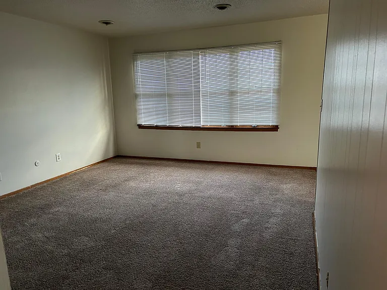 3528 Bridge Ave — Photo 4