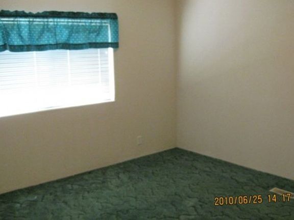 5th image of 6410 NE 124th St