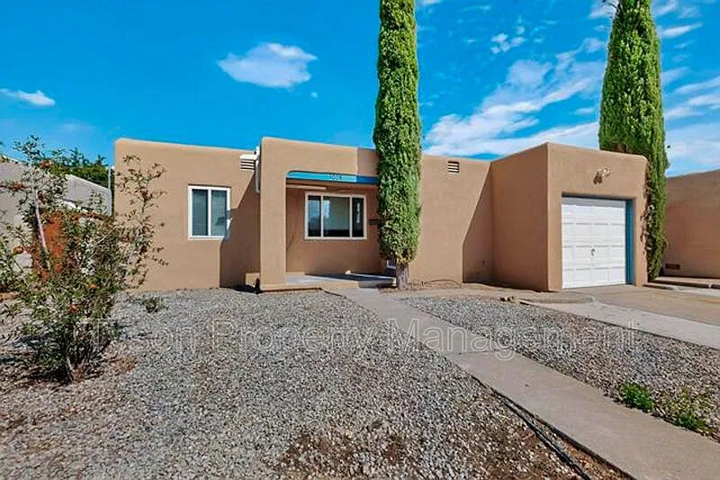 3 bed, 2.0 bath, 1509 sqft, $2,050 — Photo 1