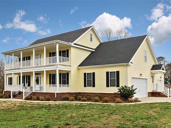 4th image of 2205 Centerville Tpke S