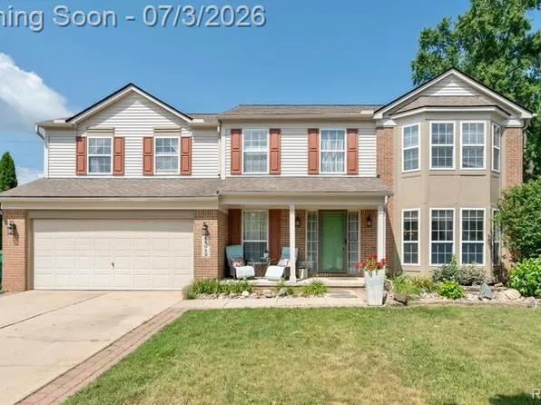 14642 Wildbrook Dr, Belleville, MI 48111