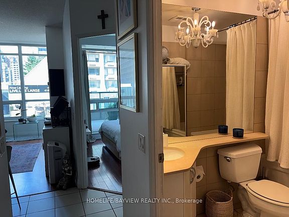 4th image of 1121 Bay St #405