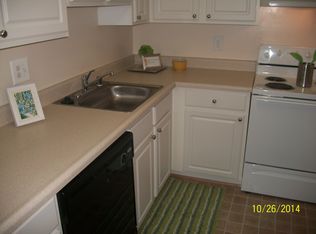 17 Arlen Rd APT J, Nottingham, MD 21236