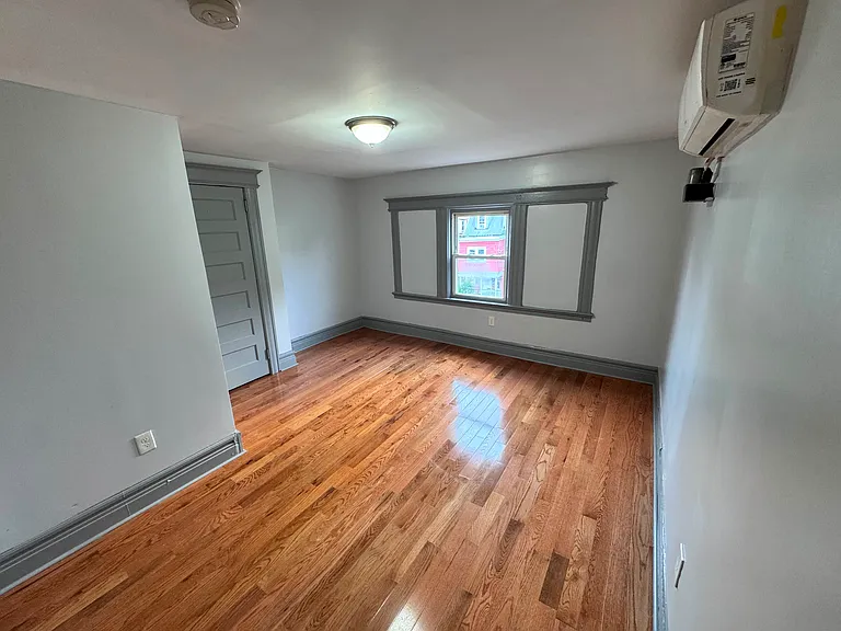 47 Baldwin Ave #3F — Photo 2