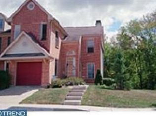 423 Cedartop Ct, Harleysville, PA 19438