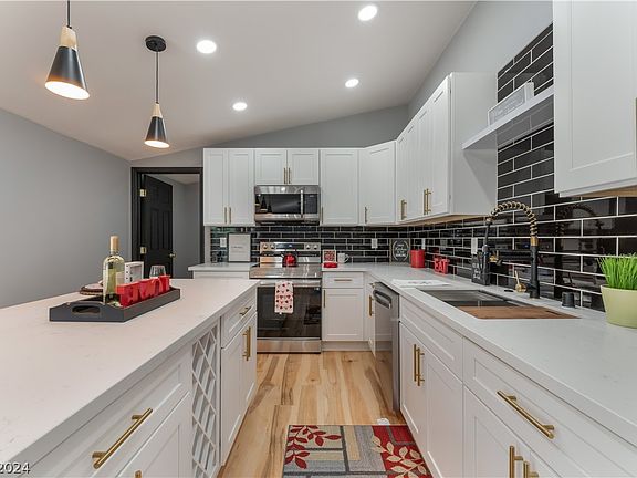 3rd image of 1936 Caballero Way
