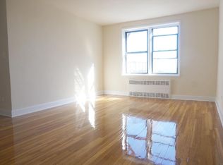 8515 139th St APT 5B, Briarwood, NY 11435