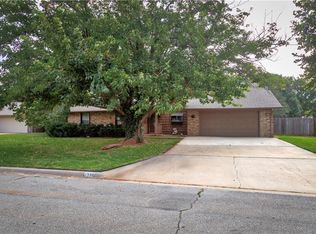910 Lera Ln, Elk City, OK 73644