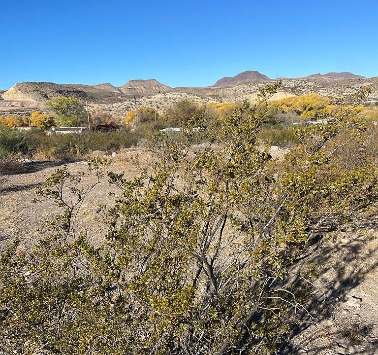 1st image of Russell St