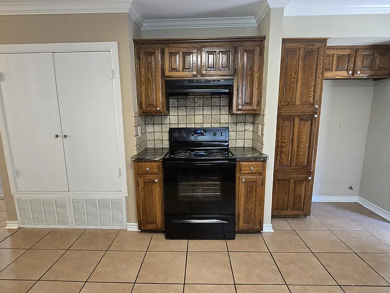 1822 Northwood Ct — Photo 15