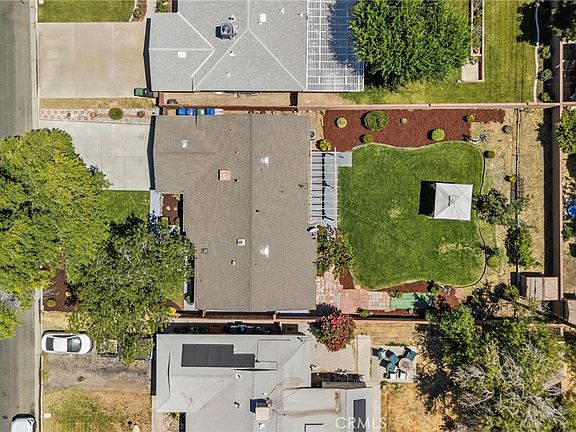 3rd image of 44938 Lorimer Ave