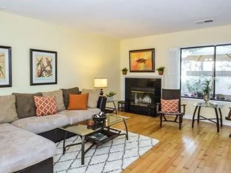 512 Churchill Downs Ct — Photo 4