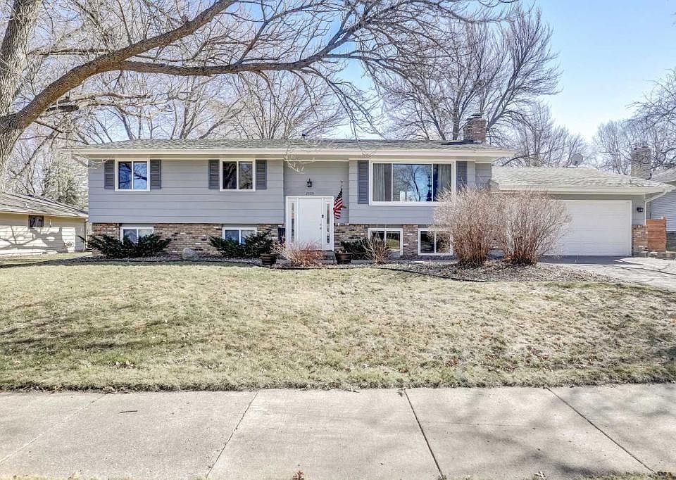 1st image of 2509 Highland Dr