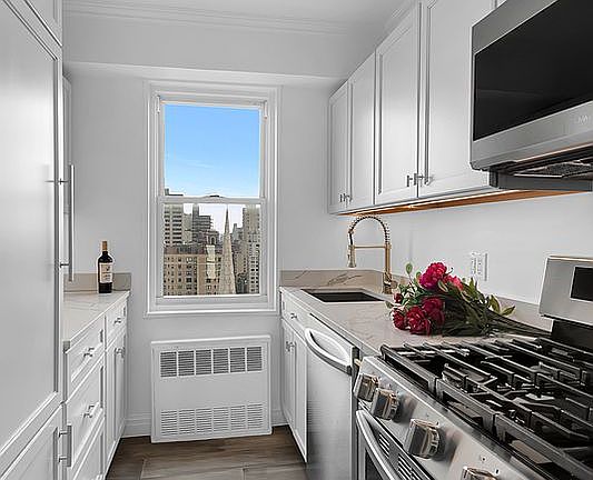 3rd image of 178 E 80th St APT 24E