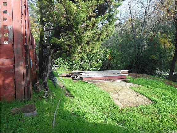 3rd image of 6889 Floyd Way