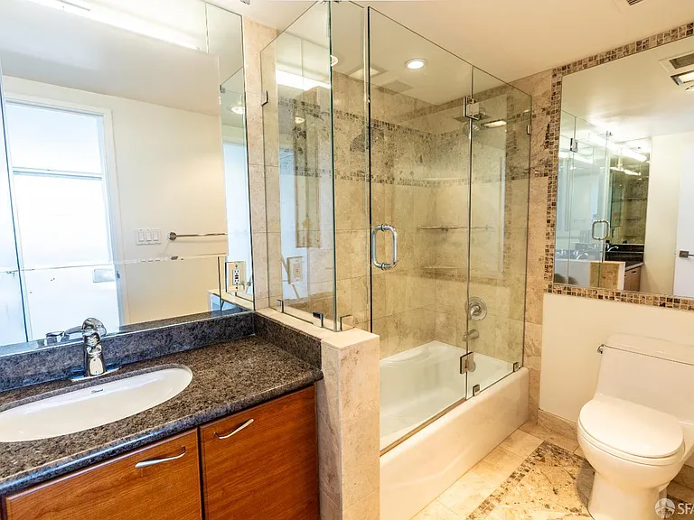 2200 Sacramento St #1401 — Photo 16