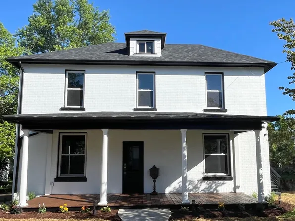 71 High St, Frostburg, MD 21532