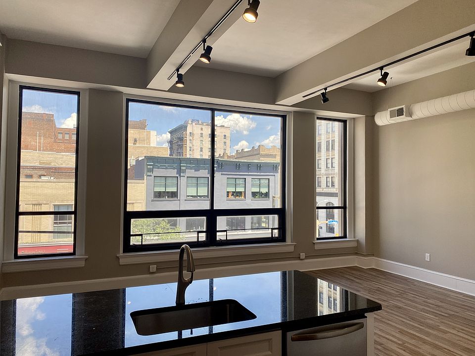 1st image of 430 Lackawanna Ave APT 301