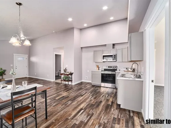321 S 9th St, Sunnyside, WA 98944