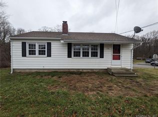 176 Starr St, Norwich, CT 06360
