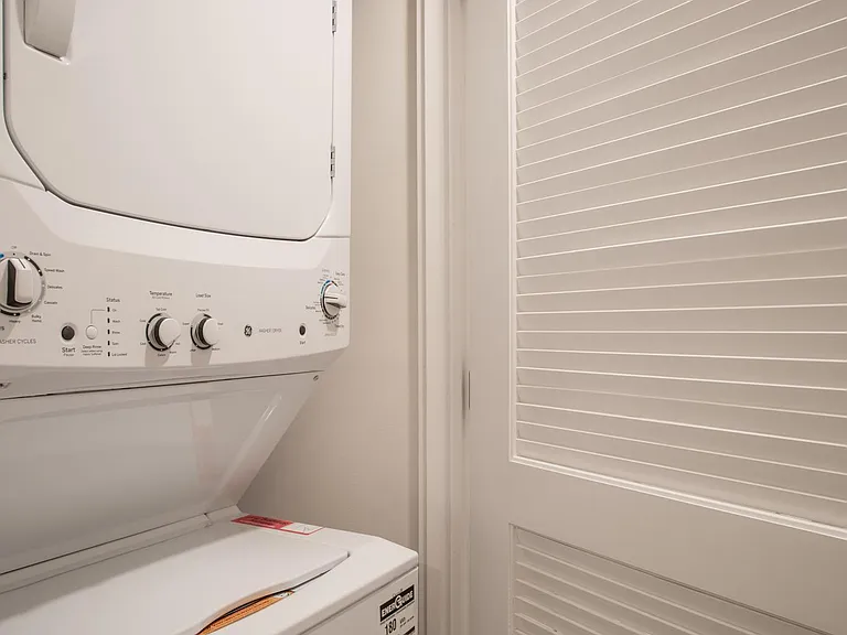2604 Emerald St #1 — Photo 5