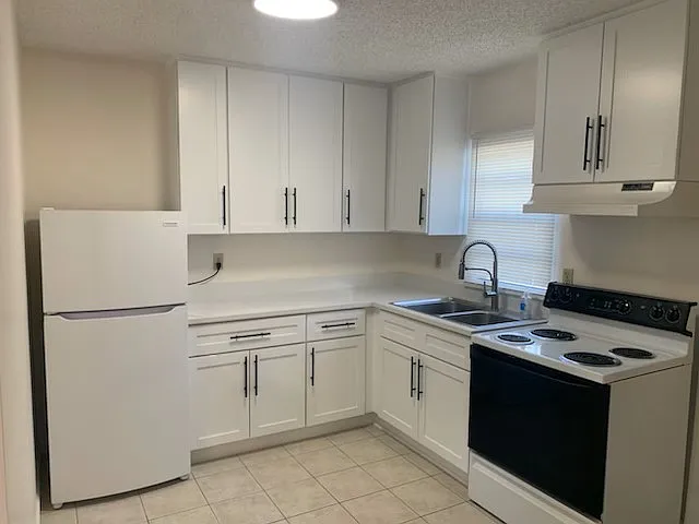125 S Ocean Breeze #4