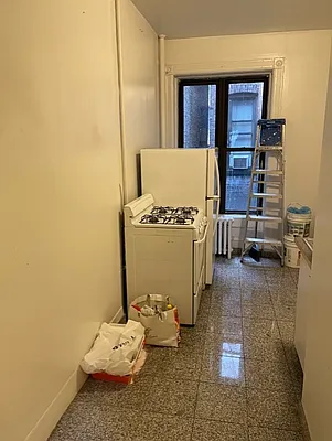 Rented by K & O Realty Associates Inc. | media 27