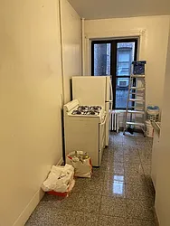 Rented by K & O Realty Associates Inc.