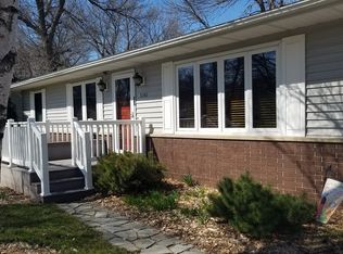 5242 Foulk Rd, Waterloo, IA 50702