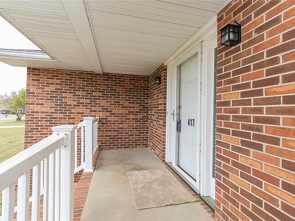 5th image of 417 Greenmeadow Cir