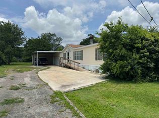 134 1st Ave, Nederland, TX 77627