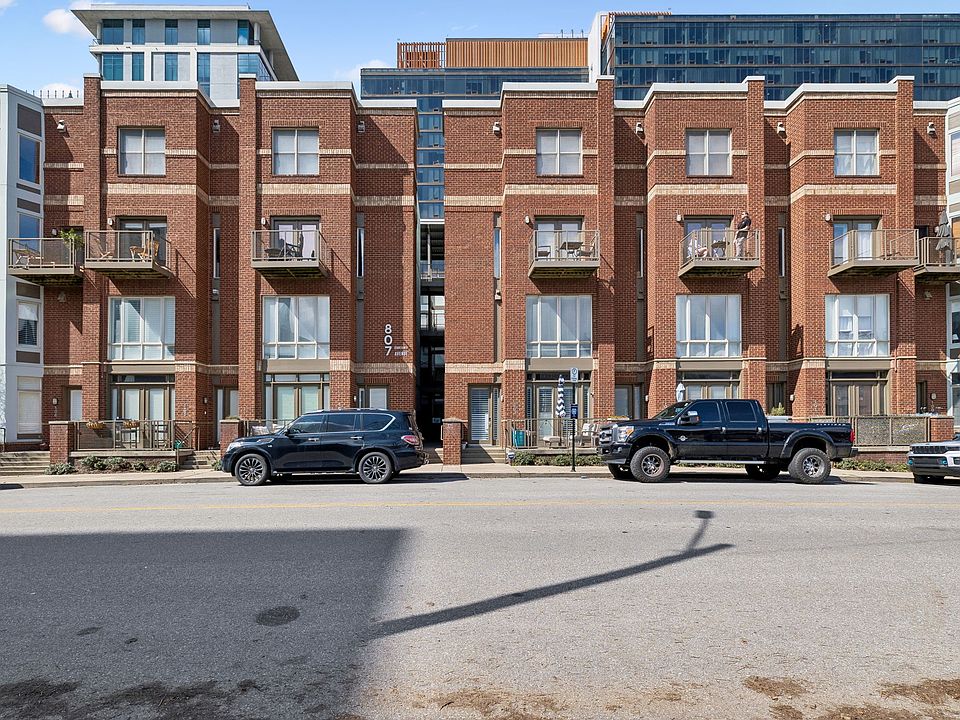 1st image of 807 18th Ave #314