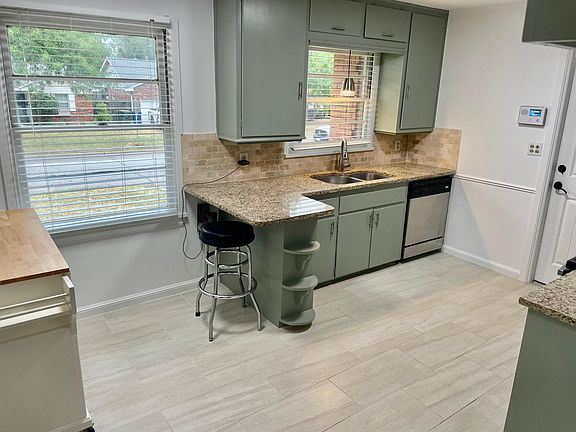 5th image of 9916 Chesterton Pl