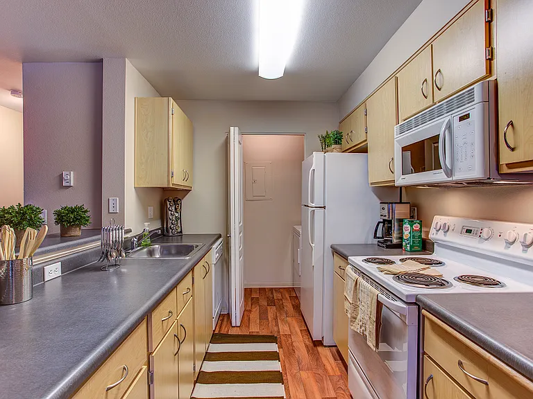 Commons at Sylvan Highlands Apartments — Photo 19