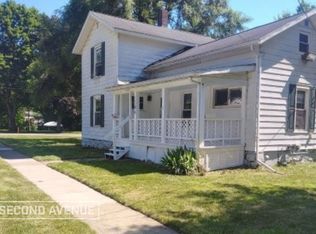 1306 Water St, Eaton Rapids, MI 48827