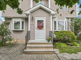 588 Ash Ave, Saddle Brook, NJ 07663