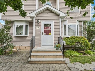 588 Ash Ave, Saddle Brook, NJ, 07663