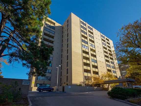 3rd image of 800 N Pearl St APT 1210