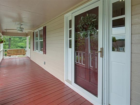 2nd image of 150 Village Ct