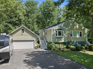 536 Moseley Rd, Fairport, NY 14450