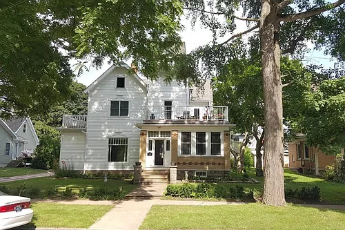 204 Michigan Ave Photo 1
