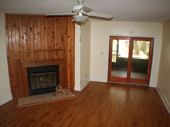Living Room, doors out to screen porch