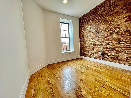 5th image of 275A Malcolm X Blvd #2