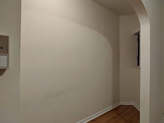 3rd image of 720 W Barry Ave #719-721-B1