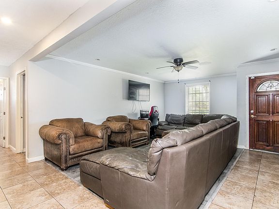2nd image of 4404 Trafalgar Dr