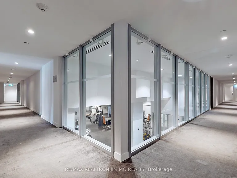 3 Gloucester St #3205 — Photo 12