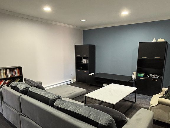 3rd image of 25 Gelston Ave #1